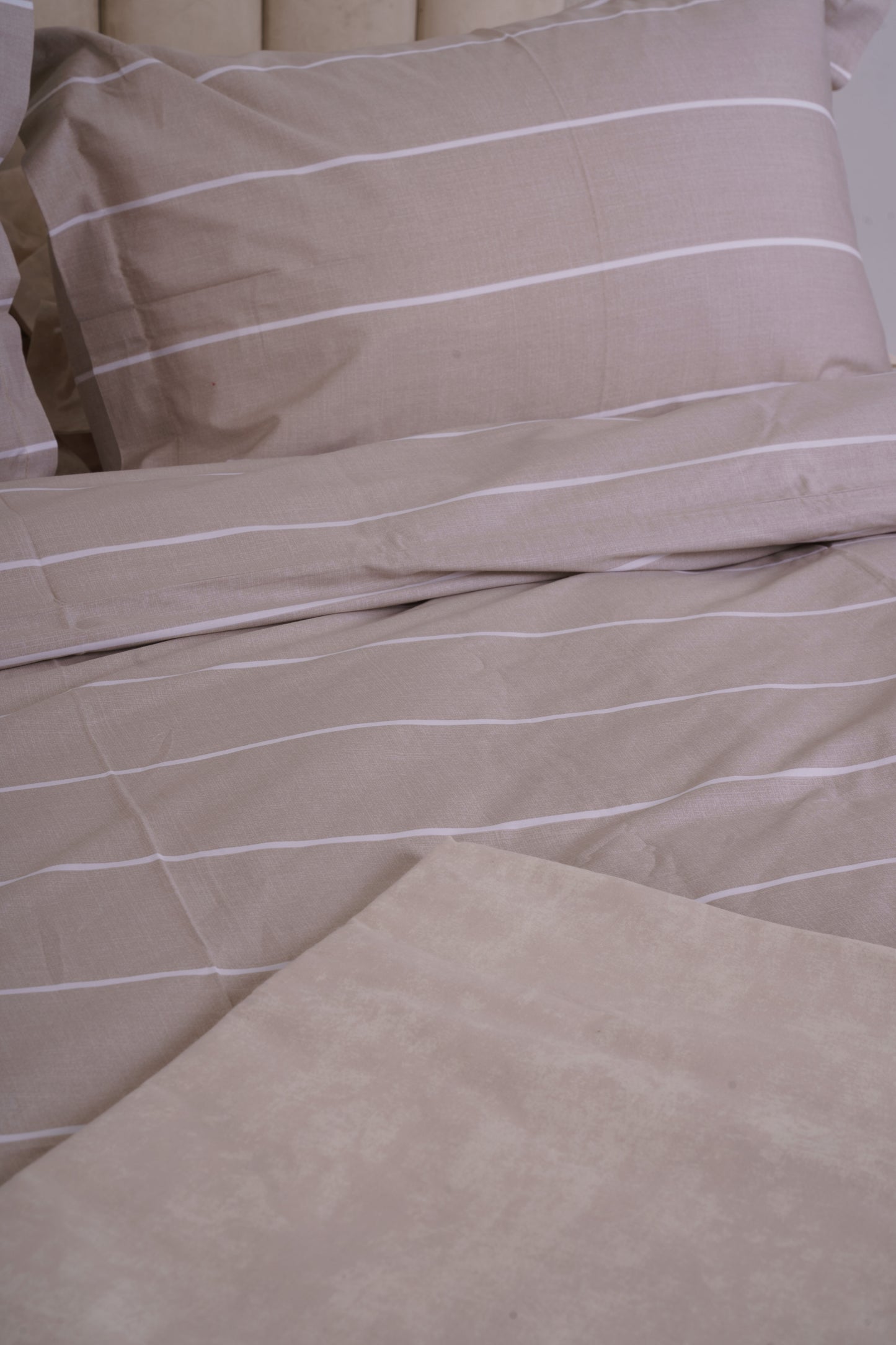 Sandstone Stripes Duvet Cover Set (3 Pieces)